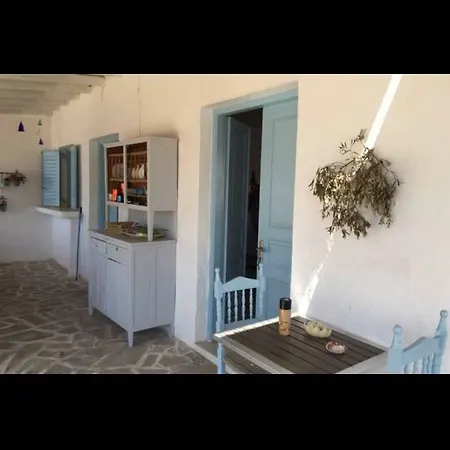 Campos Yalos * Chora (Ios)