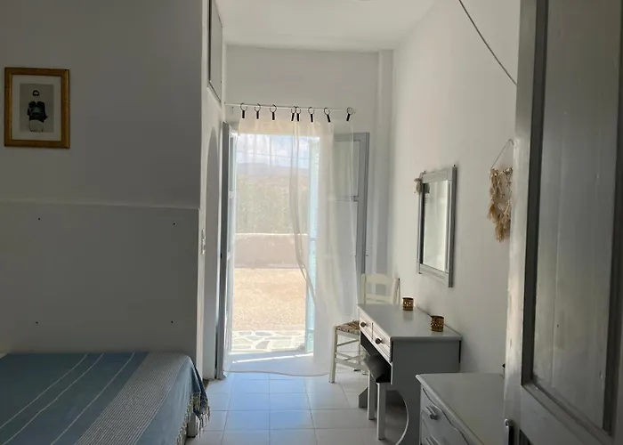 Campos Yalos * Chora (Ios)